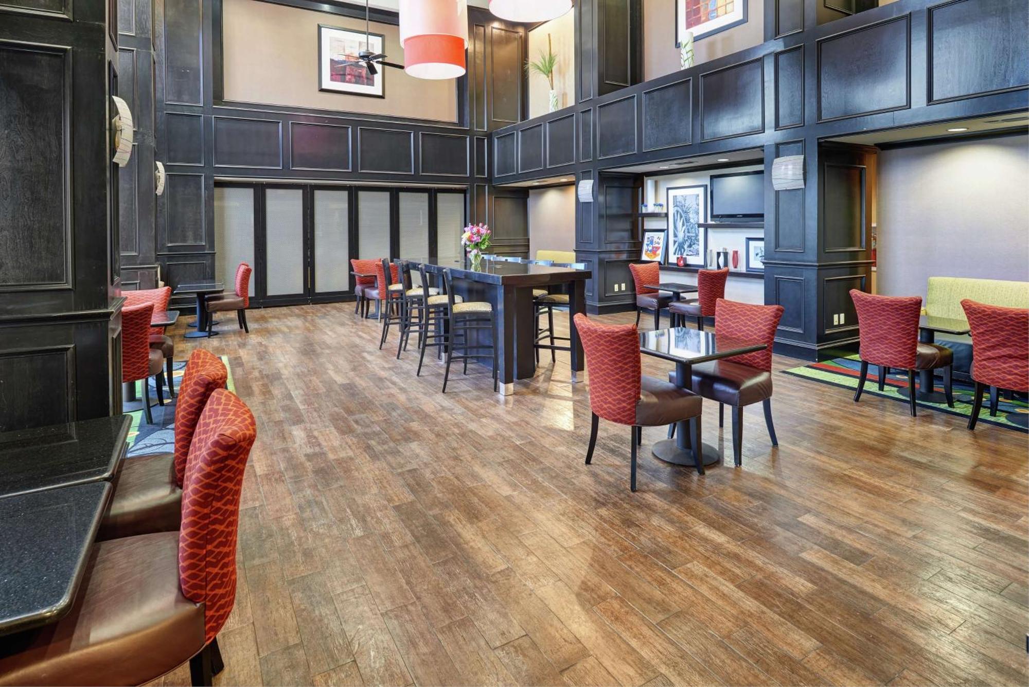 Hampton Inn & Suites דיקייטור מראה חיצוני תמונה