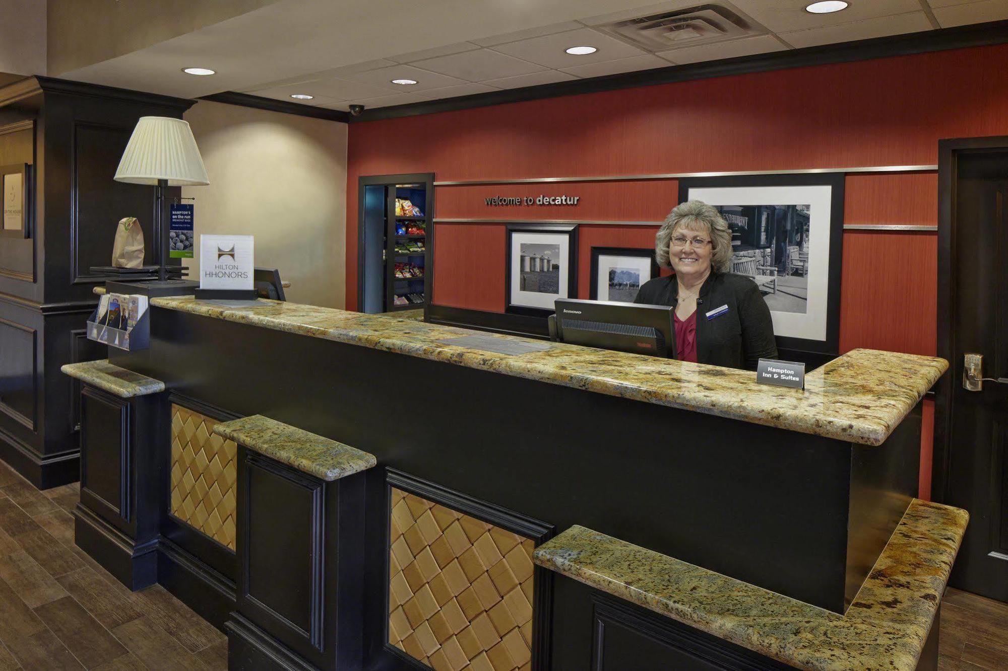 Hampton Inn & Suites דיקייטור מראה חיצוני תמונה